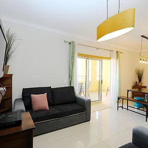 C07 - 3 Bed Luxury Penthouse In Downtown Lagos